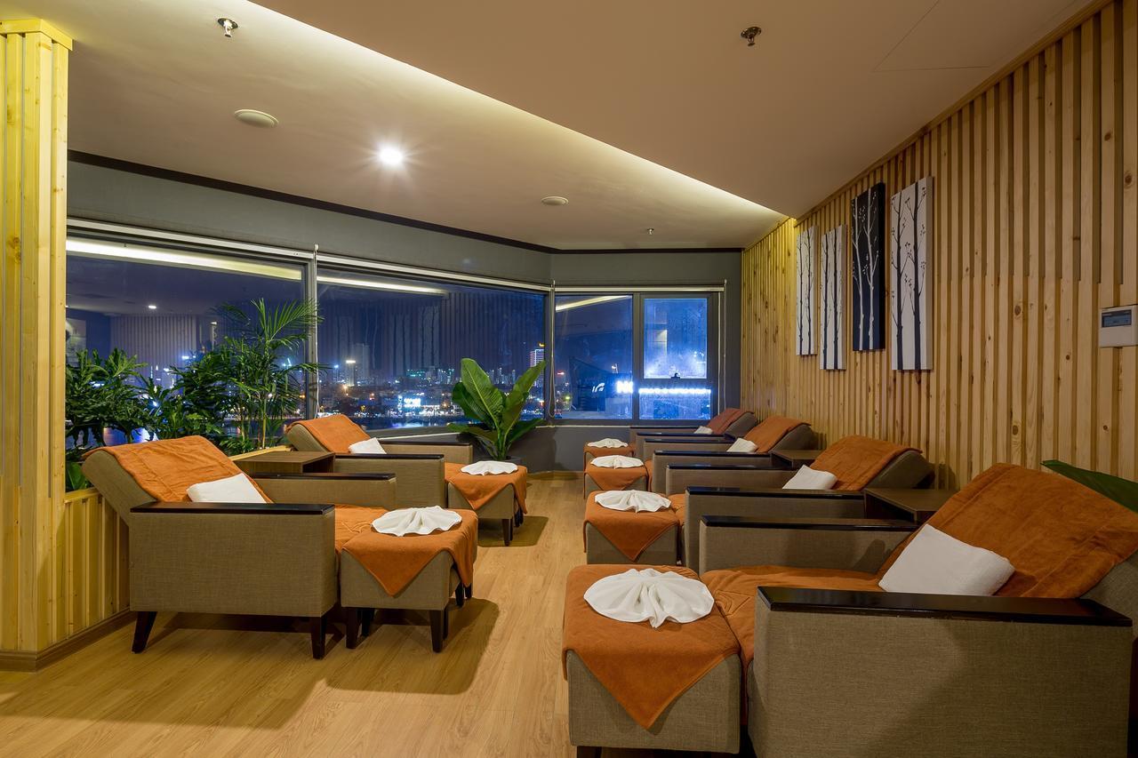 Val Soleil Hotel Da Nang Exteriör bild