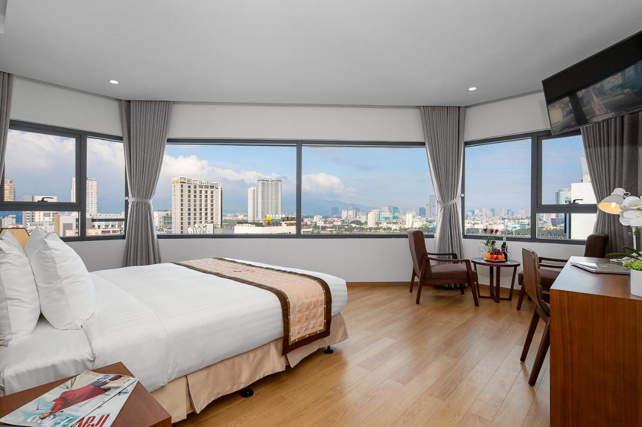 Val Soleil Hotel Da Nang Exteriör bild